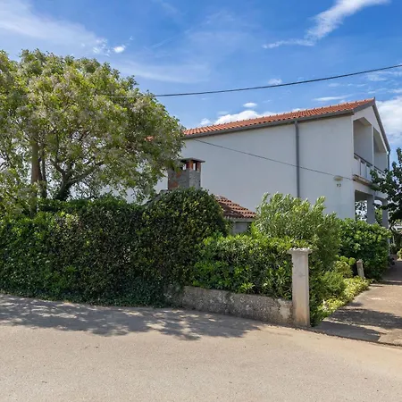 Perinic, No 1 Apartamento *