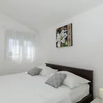 Perinic, No 1 Appartement *