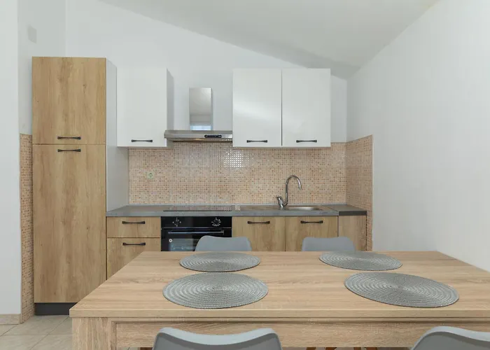 Apartamento Perinic, No 1 Vrsi