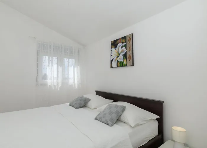 Perinic, No 1 Apartamento *